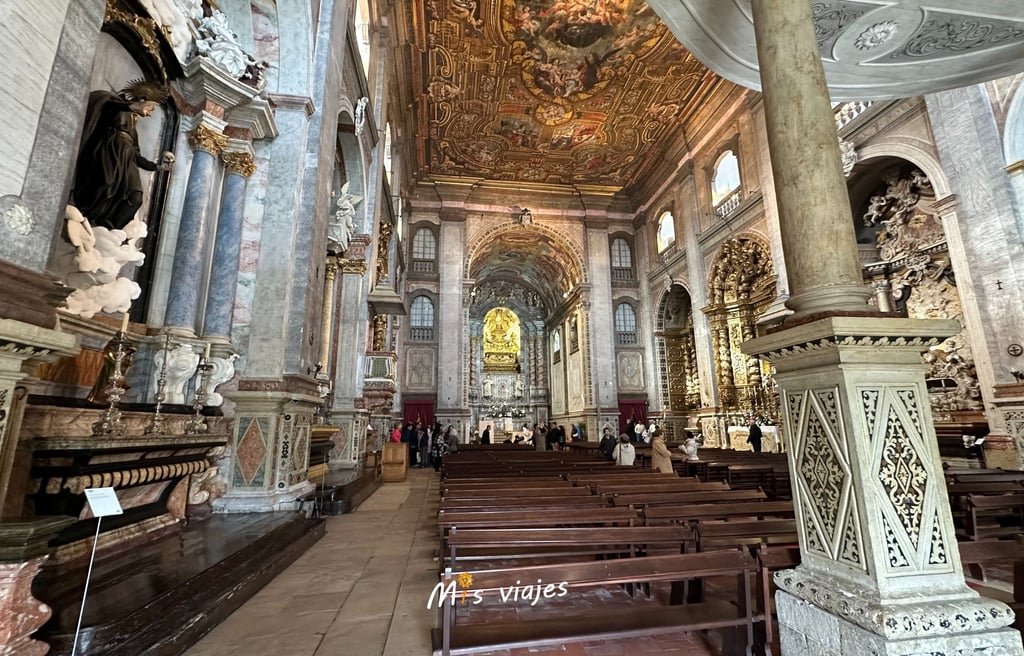 Santarém: Entre Murallas Medievales, Gótico y el Río Tajo Interior de la Sé de Santarém