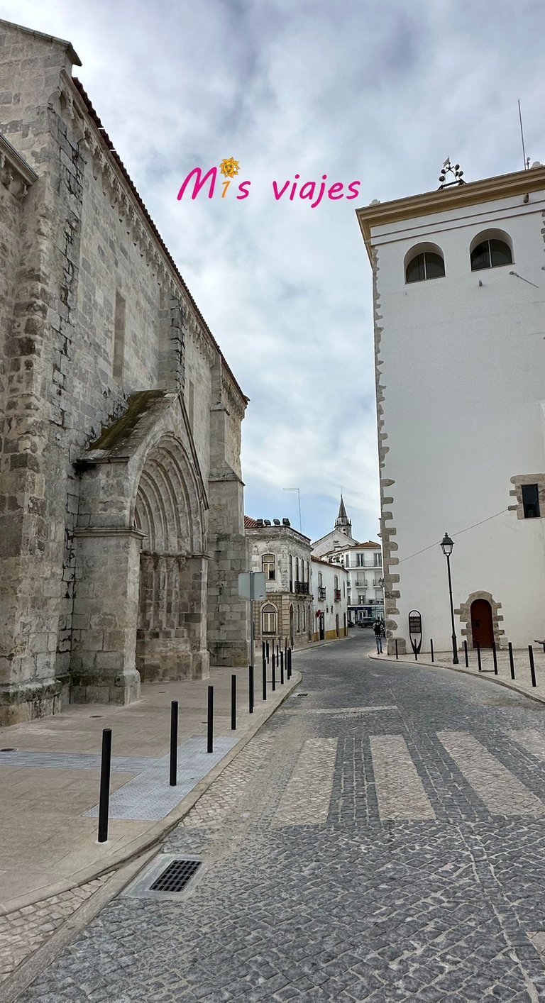 Santarém: Entre Murallas Medievales, Gótico y el Río Tajo Igreja de Sao Joao de Alporao en Santarém