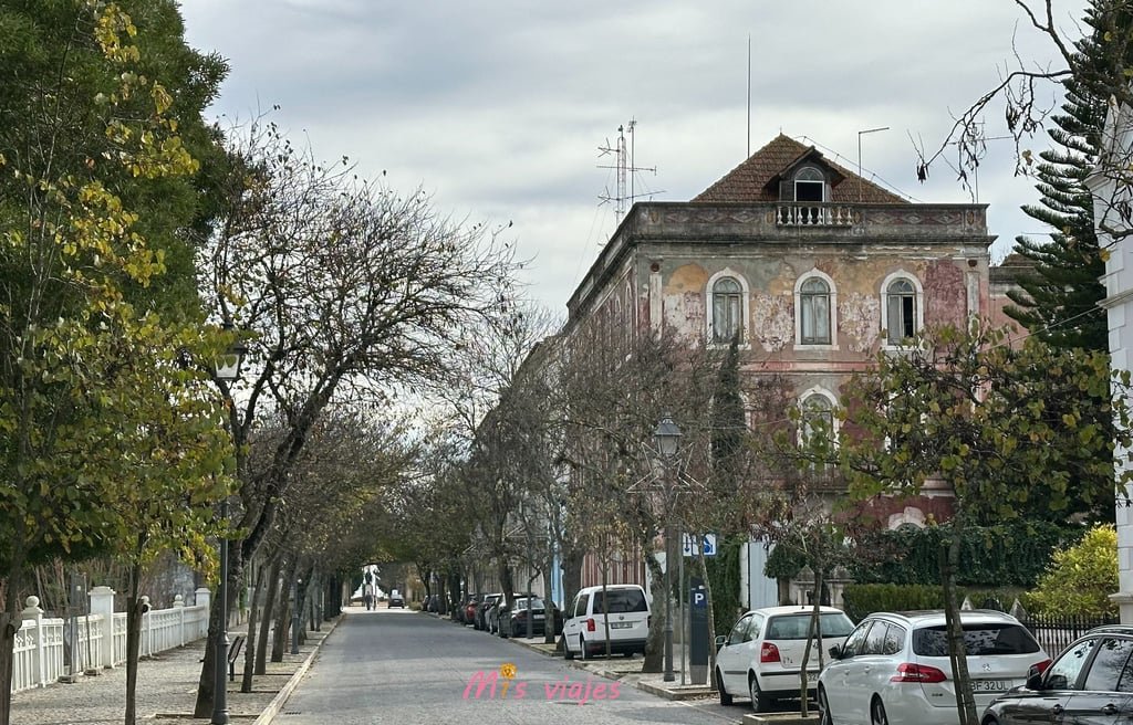 Santarém: Entre Murallas Medievales, Gótico y el Río Tajo Aven. 5 de Outubro en Santarém