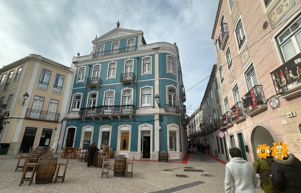 Santarém: Entre Murallas Medievales, Gótico y el Río Tajo Panorámica de la Praça do Visconde Serra do Pilar