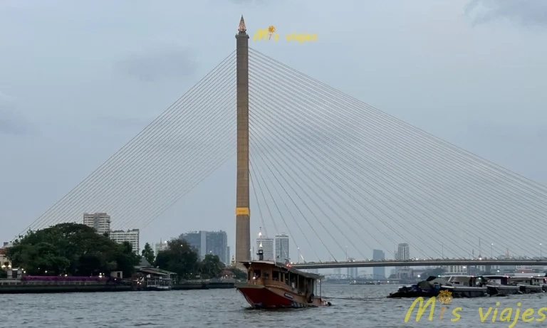 Public Boats: La forma más pintoresca y económica de explorar Bangkok 2024 03 19 11.21 con logo d957a37kpbioploe