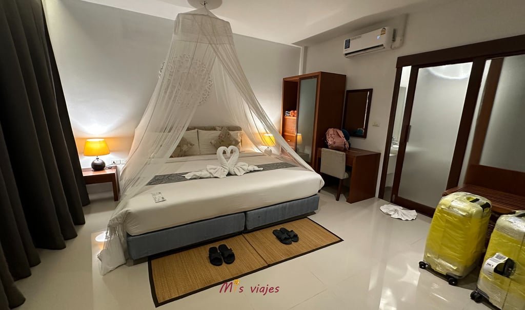 Amplio dormitorio de la Villa en L´Espirit de Naiyang en Phuket