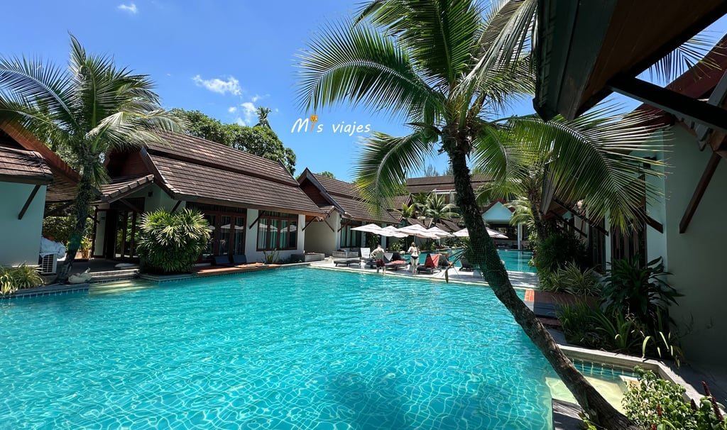 Panorámica de la piscina de L´Espirit de Naiyang en la Isla de Phuket