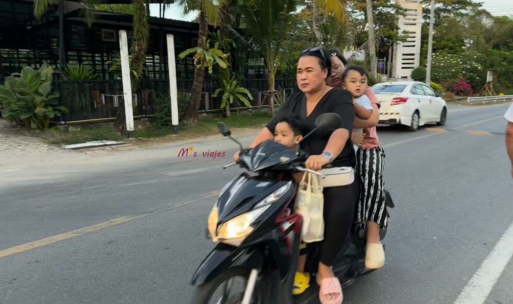 Las motos son el medio de transporte más común en Tailandia