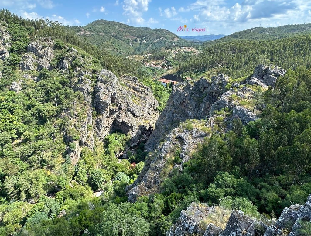 Panorámica de la garganta del río Alge