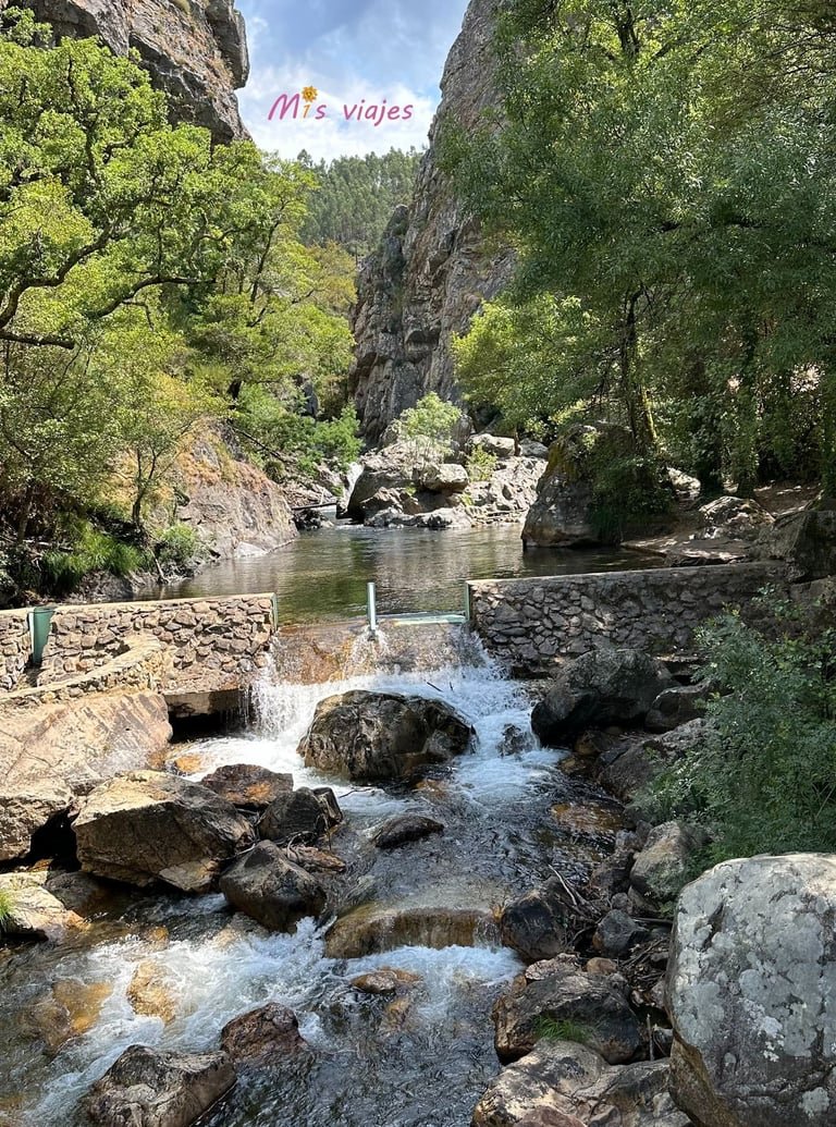 Preciosa imagen la del río Alge y sus fragas