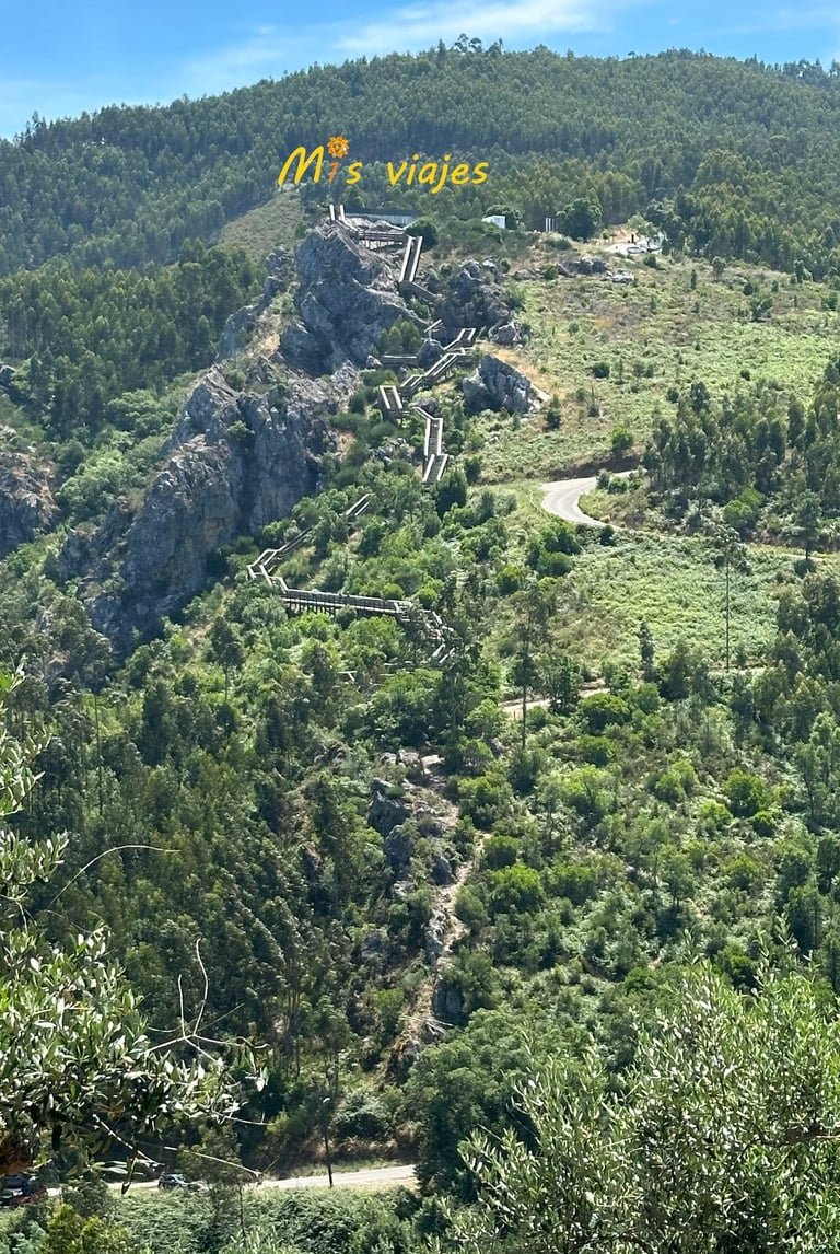 Las escalinatas de las Fragas de Sao Simao