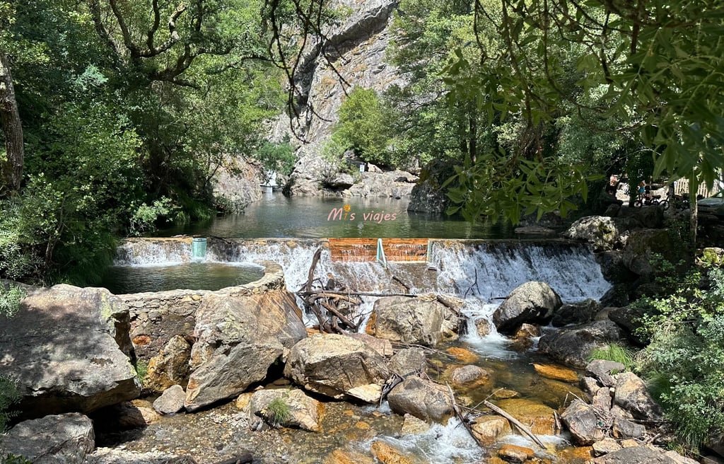 Río Alge con las compuertas cerradas para la formación de la playa fluvial