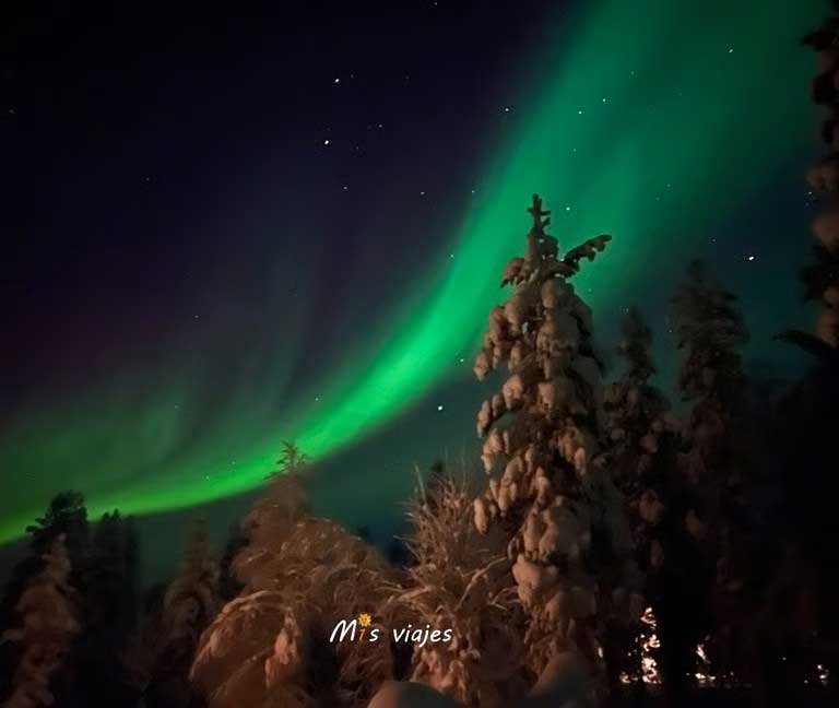 Finlandia: Las Auroras Boreales, El Espectáculo Natural que Deslumbra al Mundo finlandia auroras boreales 1