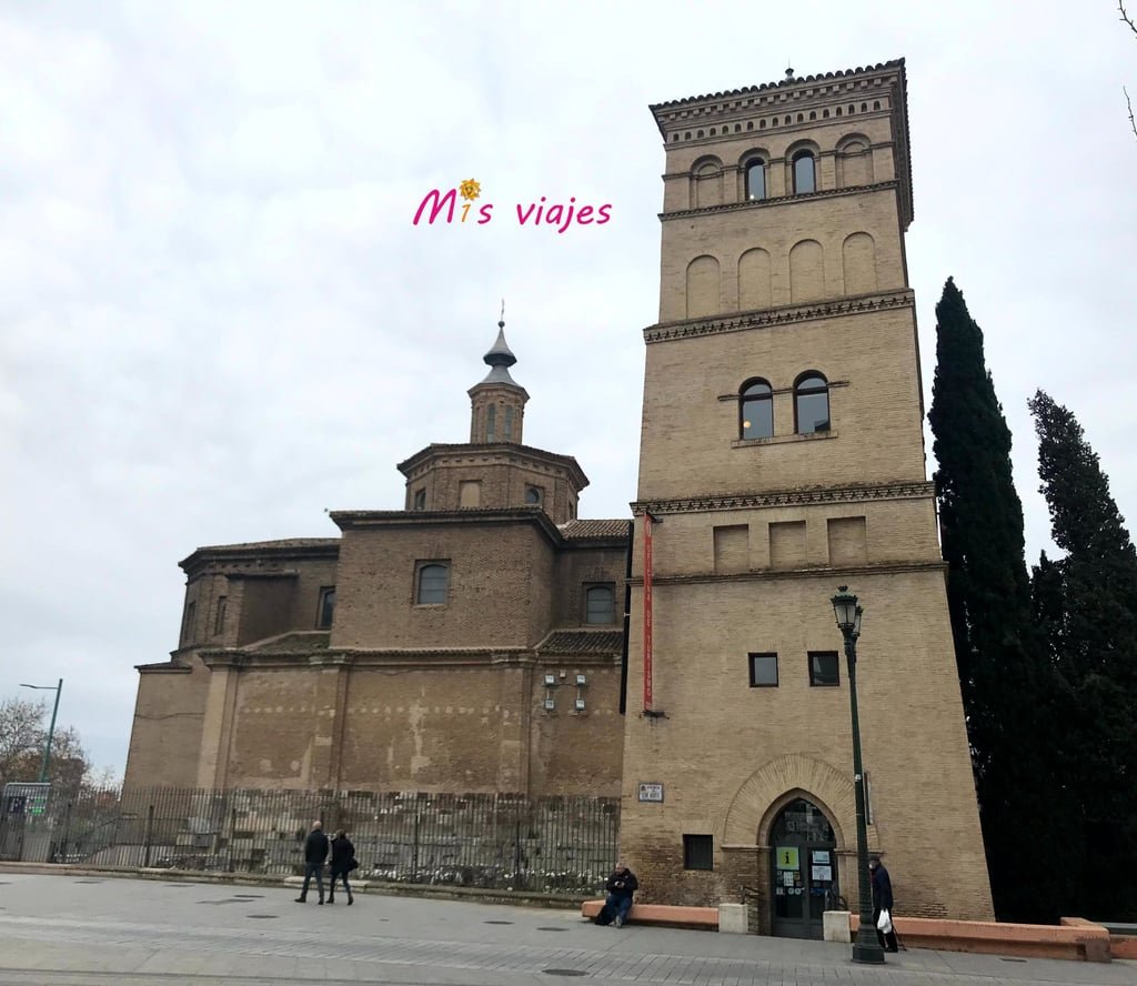 Panorámica de las Murallas con el Torreón de la Zuda