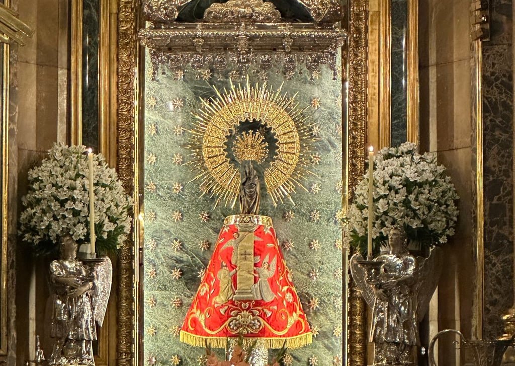Bella imagen de Nuestra Señora del Pilar