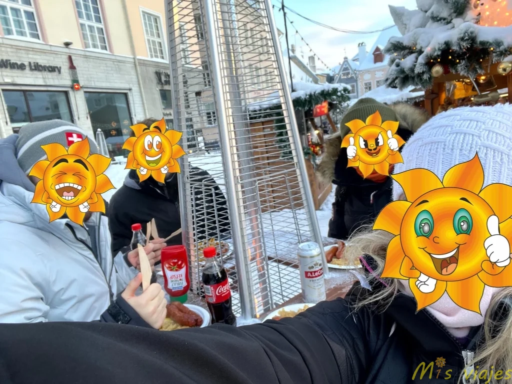 Tallin-Estonia Comida en Rekoja Plats
