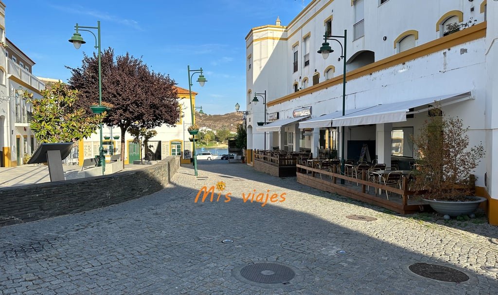 Praça da República en Alcoutim