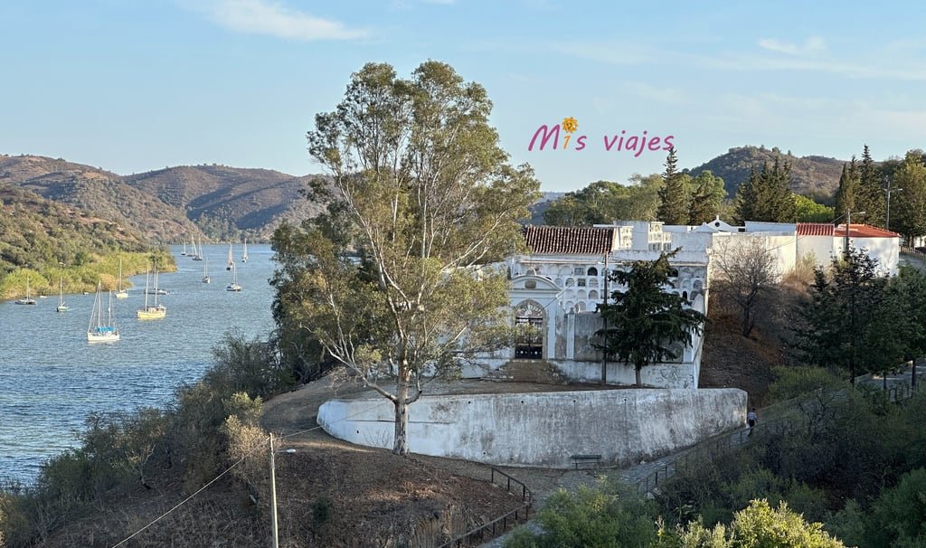 Panorámica del río Guadiana desde el Castillo de Alcoutim