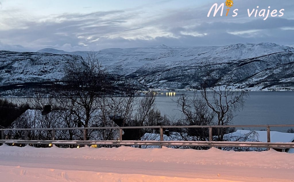 Panorámica del Fiordo de Alta desde Kvenvik Grendehus
