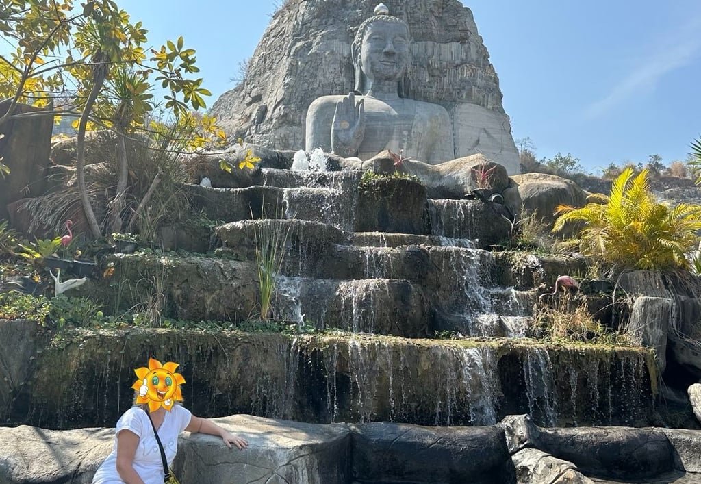 Wat Khao Tham Thiam: El Imponente Buda de U-Thong y su Paz Espiritual M1s Viajes en el Templo Khao Tham Thiam