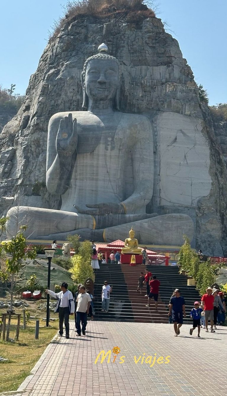 Wat Khao Tham Thiam: El Imponente Buda de U-Thong y su Paz Espiritual Impresionante WatKhao Tham Thiam