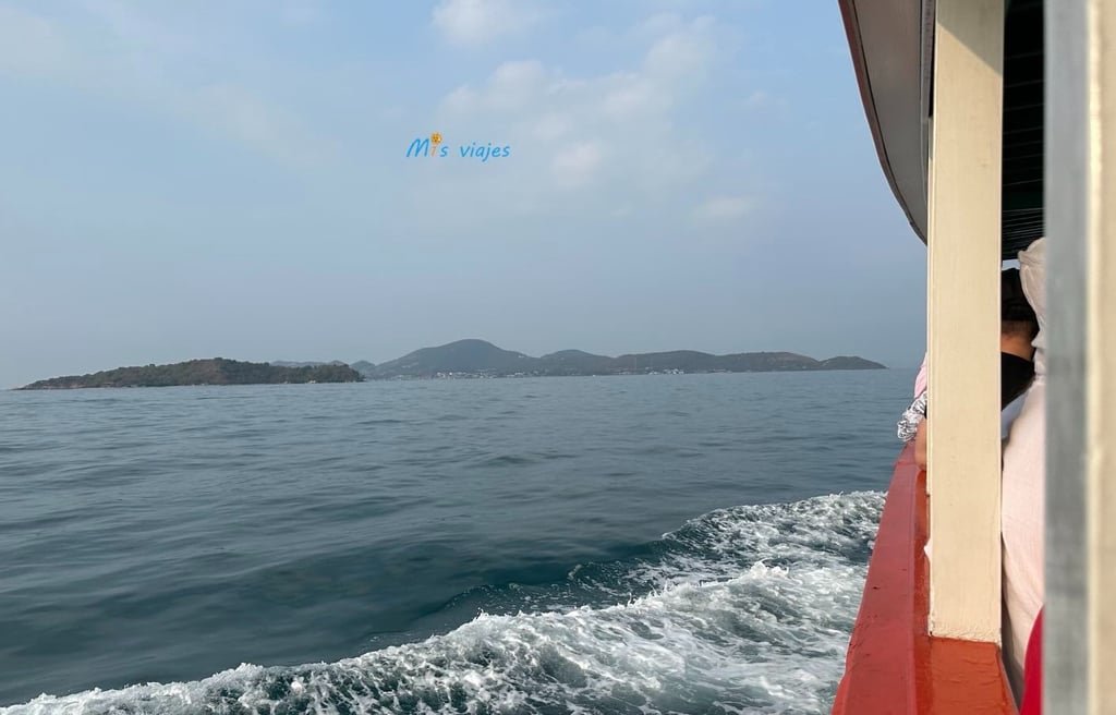 Ko Lan: La Isla Escondida de Tailandia Panorámica de Ko Khrok y Ko Lan