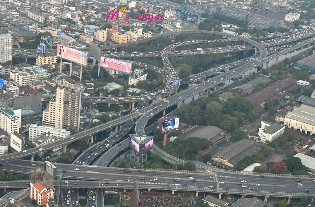 Tráfico frenético en Bangkok