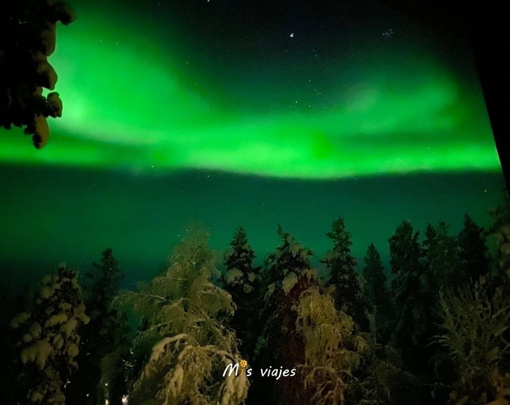 Finlandia: Las Auroras Boreales, El Espectáculo Natural que Deslumbra al Mundo thmj6188 con logo azg3qjqjnxfek81b