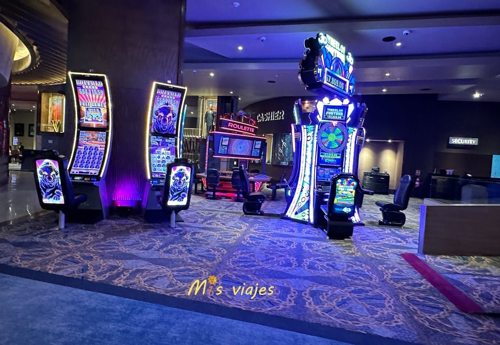 Máquinas tragaperras en los salones del casino del Hard Rock