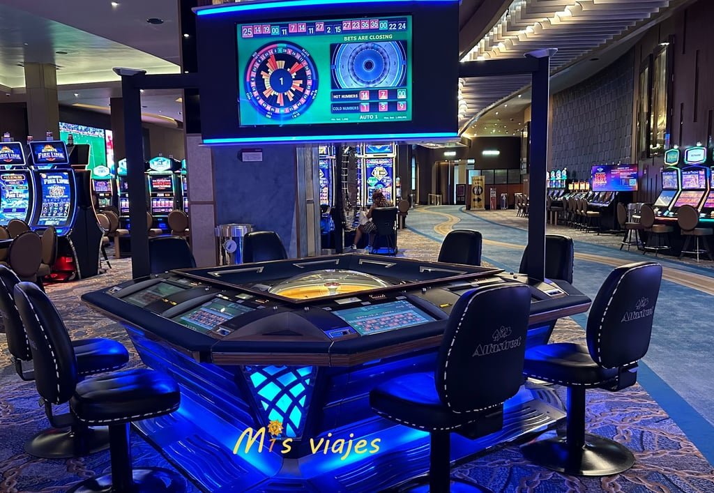 Mesas de juego en el casino del Hard Rock Hotel 