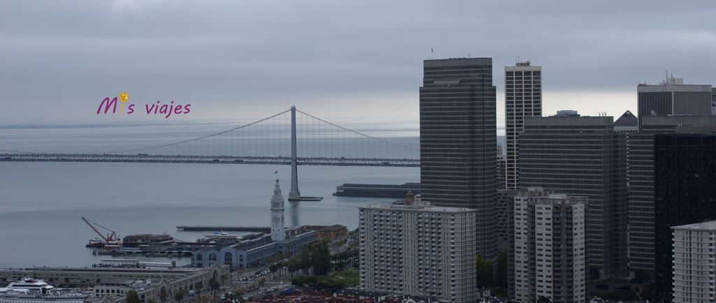 San Francisco: Su Golden Gate y sus Colinas Panorámica del Ferry Building y el Oakland Bay Bridge.