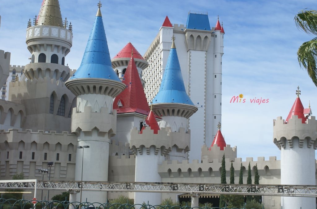 Excalibur Hotel & Casino, 4 estrellas.