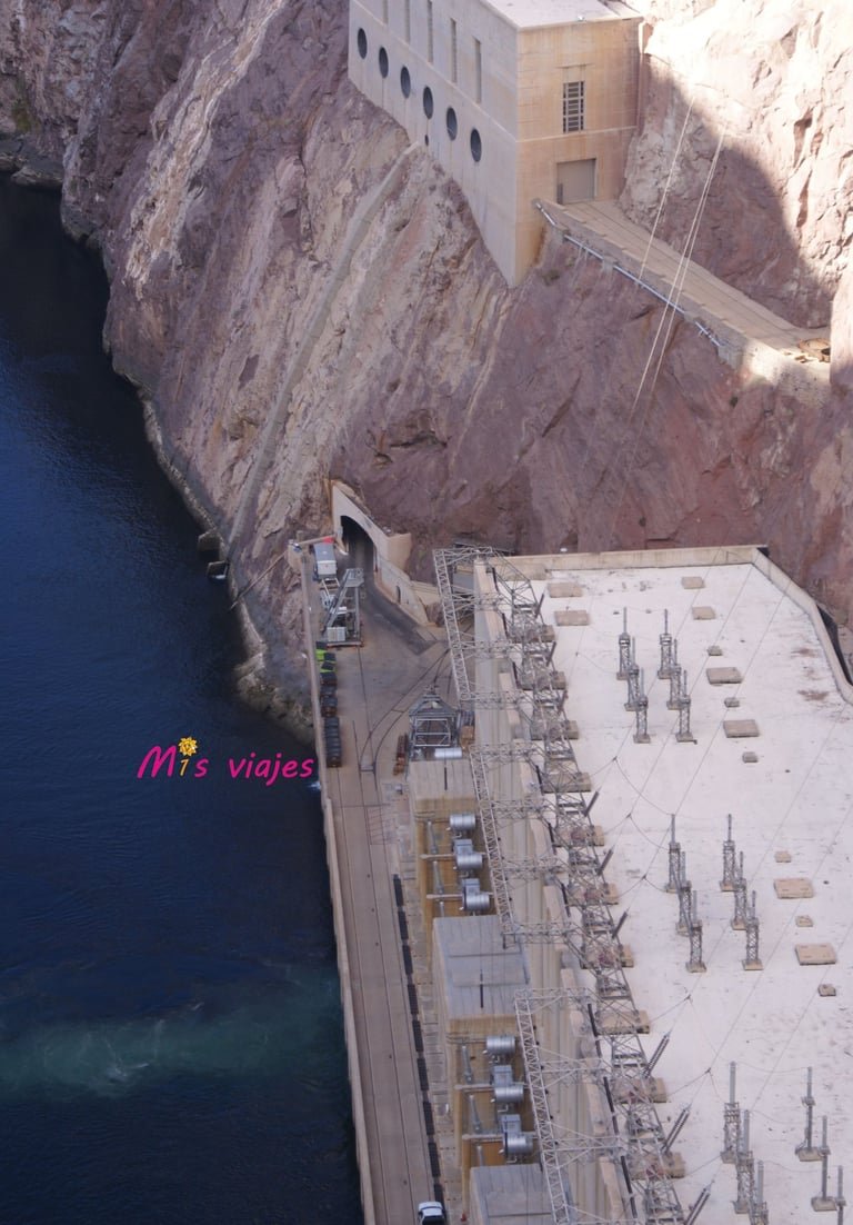 Detalle de la central eléctrica de la Presa Hoover Dam.