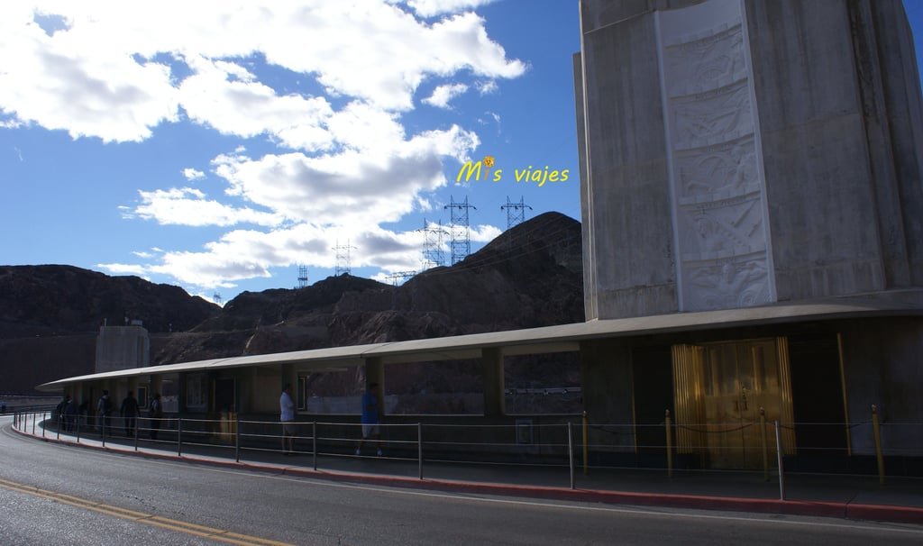 Ascensores para las visitas de la Presa Hoover Dam.