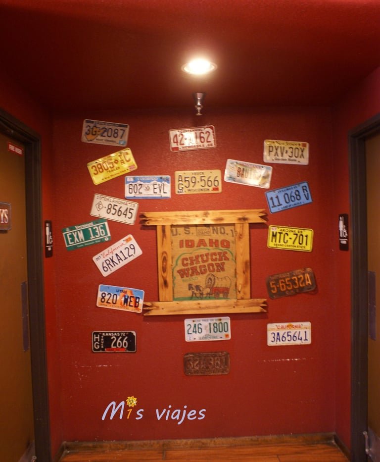 Decoración del Dambar & Steak House