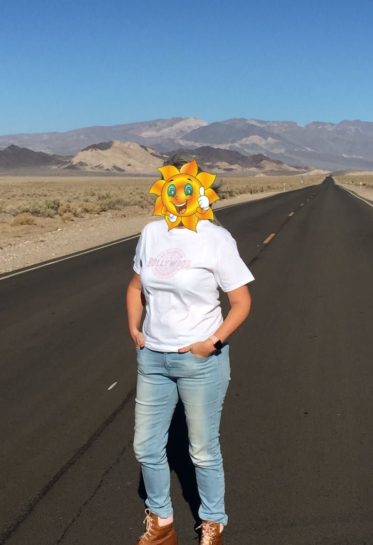 Carretera desértica en Mojave.
