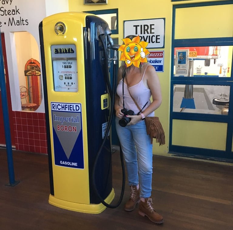 Surtidor de principios del siglo XX en un museo de la Ruta 66.