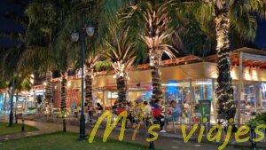 Paseo Nocturno por el Río Saigón: Ho Chi Minh entre Luces y Rascacielos img 20260511 193221