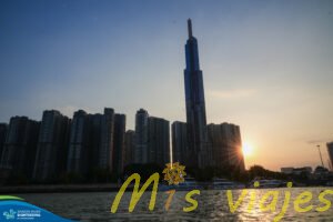 Paseo Nocturno por el Río Saigón: Ho Chi Minh entre Luces y Rascacielos srss 108